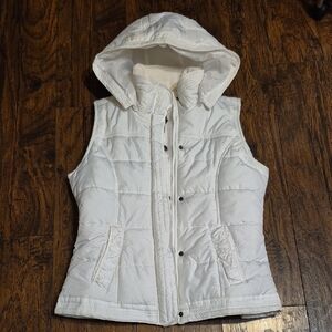 New York & Company White Quilted Hooded Puffer Vest